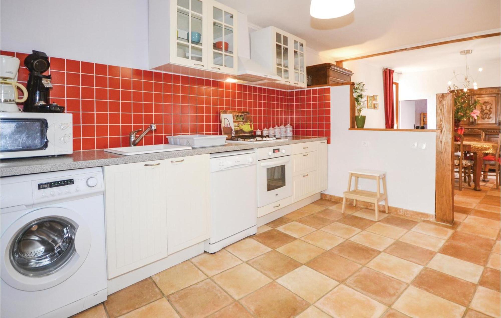 2 Bedroom Nice Apartment In Les Salles-Du-Gardon Soustelle Εξωτερικό φωτογραφία