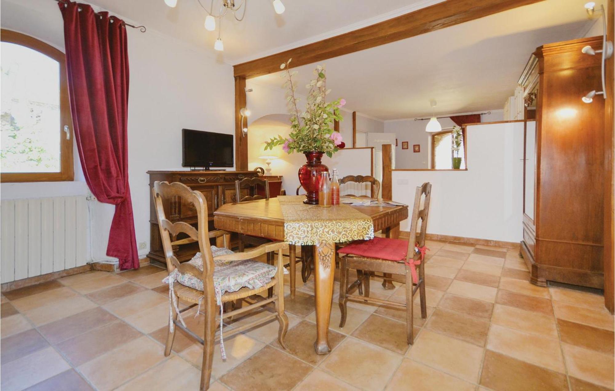 2 Bedroom Nice Apartment In Les Salles-Du-Gardon Soustelle Εξωτερικό φωτογραφία